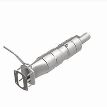 Load image into Gallery viewer, MagnaFlow Exhaust Products 280435 OEM Grade Direct-Fit Catalytic Converter for Select Ford F-53 Motorhome Chassis, Ford F-59 Commercial Stripped Chassis