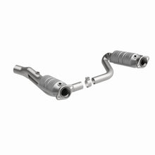Load image into Gallery viewer, MagnaFlow Exhaust Products 24398 HM Grade Direct-Fit Catalytic Converter for Select Dodge Dakota, Mitsubishi Raider
