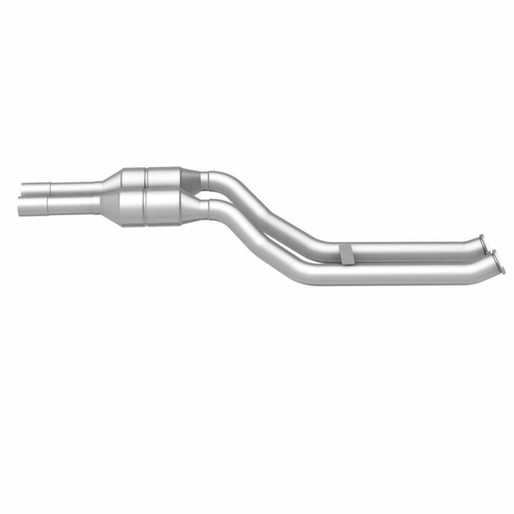MagnaFlow Exhaust Products 5671760 California CARB Direct-Fit Catalytic Converter for Select BMW 325Ci, BMW 325i