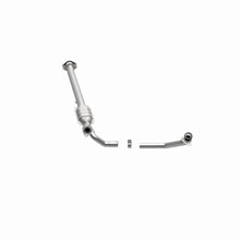 Load image into Gallery viewer, MagnaFlow Exhaust Products 51350 OEM Grade Direct-Fit Catalytic Converter for Select Chevrolet Express 1500, Chevrolet Express 2500, GMC Savana 1500, GMC Savana