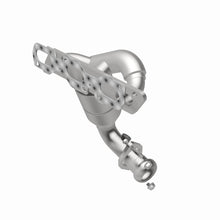 Load image into Gallery viewer, MagnaFlow Exhaust Products 452367 California CARB Manifold Catalytic Converter for Select Ford Escape, Mazda Tribute, Mercury Mariner