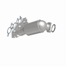 Load image into Gallery viewer, MagnaFlow Exhaust Products 5582545 California CARB Manifold Catalytic Converter for Select Lexus RX350, Toyota Highlander, Toyota Sienna