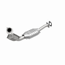 Load image into Gallery viewer, MagnaFlow Exhaust Products 23331 HM Grade Direct-Fit Catalytic Converter for Select Ford Crown Victoria, Lincoln Town Car, Mercury Grand Marquis
