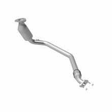 Load image into Gallery viewer, MagnaFlow Exhaust Products 5461228 California CARB Direct-Fit Catalytic Converter for Select Chevrolet Malibu, Pontiac G6