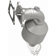 Load image into Gallery viewer, MagnaFlow Exhaust Products 5582220 California CARB Manifold Catalytic Converter for Select Cadillac SRX, Saab 9-4X