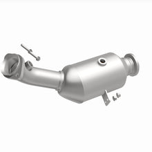 Load image into Gallery viewer, MagnaFlow Exhaust Products 21-682 OEM Grade Direct-Fit Catalytic Converter for Select Mercedes-Benz C400, Mercedes-Benz C43 AMG, Mercedes-Benz C450 AMG, Mercedes-Benz E43 AMG, Mercedes-Benz E450, Mercedes-Benz GLC43 AMG