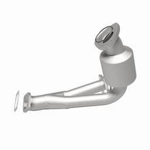Load image into Gallery viewer, MagnaFlow Exhaust Products 5411911 California CARB Direct-Fit Catalytic Converter for Select Chevrolet Malibu, Pontiac G6, Saturn Aura