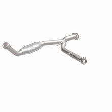 Load image into Gallery viewer, MagnaFlow Exhaust Products 93125 HM Grade Direct-Fit Catalytic Converter for Select Ford Expedition