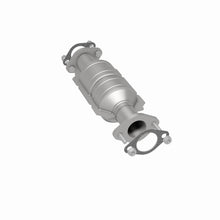 Load image into Gallery viewer, MagnaFlow Exhaust Products 5571469 California CARB Direct-Fit Catalytic Converter for Select Chevrolet Aveo, Chevrolet Aveo5, Pontiac G3