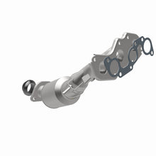 Load image into Gallery viewer, MagnaFlow Exhaust Products 52556 OEM Grade Manifold Catalytic Converter for Select Toyota Sienna
