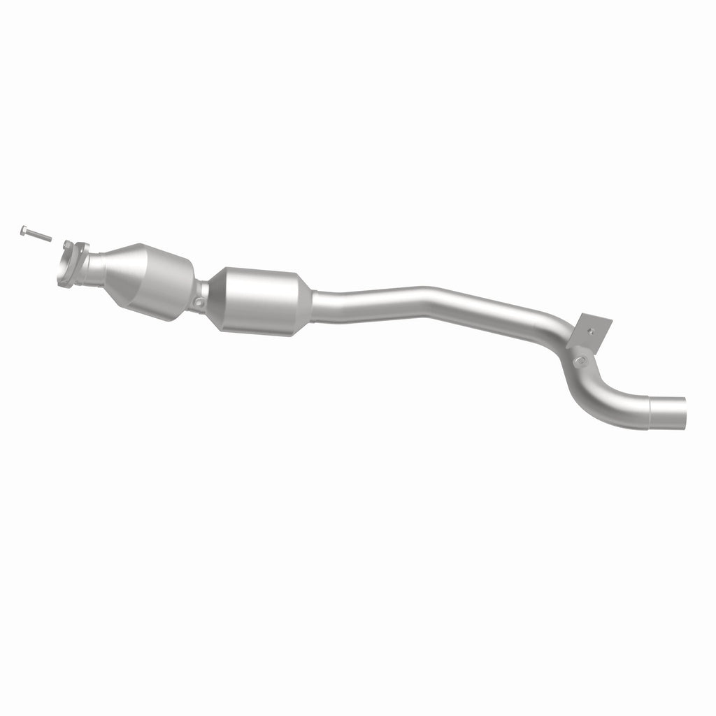 MagnaFlow Exhaust Products 21-608 OEM Grade Direct-Fit Catalytic Converter for Select Land Rover Range Rover, Land Rover Range Rover Sport