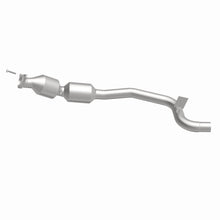 Load image into Gallery viewer, MagnaFlow Exhaust Products 21-608 OEM Grade Direct-Fit Catalytic Converter for Select Land Rover Range Rover, Land Rover Range Rover Sport