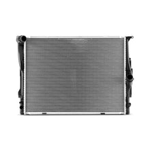 Load image into Gallery viewer, Mishimoto R2882 for Select BMW 128i, BMW 130i, BMW 323i, BMW 325i, BMW 325xi, BMW 328i, BMW 328xi, BMW 330i, BMW 330xi, BMW Z4