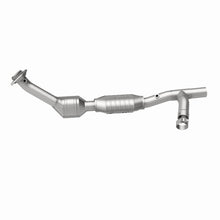 Load image into Gallery viewer, MagnaFlow Exhaust Products 51792 OEM Grade Direct-Fit Catalytic Converter for Select Ford Expedition, Ford F-150, Lincoln Navigator