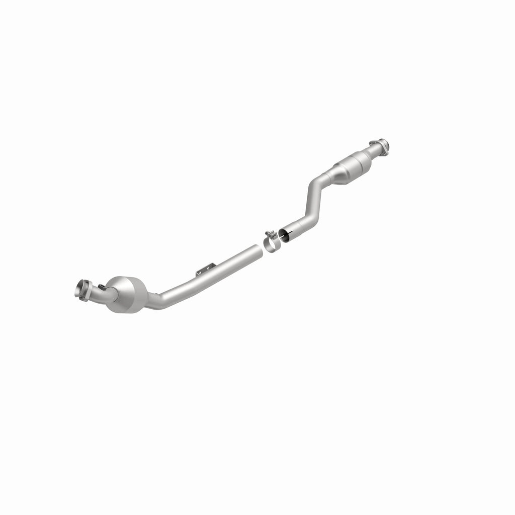 MagnaFlow Exhaust Products 51628 OEM Grade Direct-Fit Catalytic Converter for Select Mercedes-Benz E430