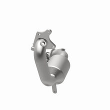 Load image into Gallery viewer, MagnaFlow Exhaust Products 551439 California CARB Direct-Fit Catalytic Converter for Select Nissan Juke