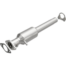 Load image into Gallery viewer, MagnaFlow Exhaust Products 24373 HM Grade Direct-Fit Catalytic Converter for Select Toyota Highlander