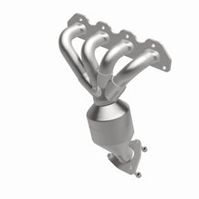 Load image into Gallery viewer, MagnaFlow Exhaust Products 51062 OEM Grade Manifold Catalytic Converter for Select Chevrolet Aveo, Chevrolet Aveo5, Pontiac G3, Pontiac G3 Wave, Suzuki Swift+