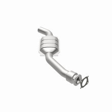 Load image into Gallery viewer, MagnaFlow Exhaust Products 25207 HM Grade Direct-Fit Catalytic Converter for Select Ford Taurus, Mercury Sable