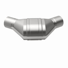 Load image into Gallery viewer, MagnaFlow Exhaust Products 444084 California CARB Universal Catalytic Converter for Select Subaru Forester, Subaru Impreza, Subaru Legacy, Subaru Outback
