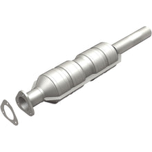 Load image into Gallery viewer, MagnaFlow Exhaust Products 55320 HM Grade Direct-Fit Catalytic Converter for Select Ford E-150, Ford E-150 Club Wagon, Ford E-150 Econoline, Ford E-150 Econoline Club Wagon, Ford E-250, Ford E-250 Econoline, Ford E-350 Club Wagon, Ford E-350 Econoline,