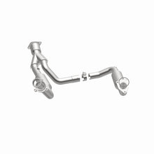 Load image into Gallery viewer, MagnaFlow Exhaust Products 5451650 California CARB Direct-Fit Catalytic Converter for Select Buick Rainier, Chevrolet Trailblazer, GMC Envoy