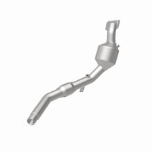 Load image into Gallery viewer, MagnaFlow Exhaust Products 51877 OEM Grade Direct-Fit Catalytic Converter for Select Land Rover Freelander