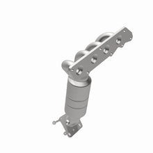 Load image into Gallery viewer, MagnaFlow Exhaust Products 49382 OEM Grade Manifold Catalytic Converter for Select Ford Escape, Mazda Tribute, Mercury Mariner