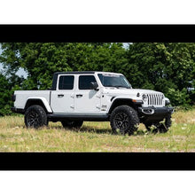 Load image into Gallery viewer, 2.5-Inch-Leveling-Kits-Springs-V2-20-21-Jeep-Gladiator-Jt-4Wd-Rough-Country