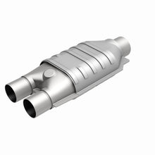 Load image into Gallery viewer, MagnaFlow Exhaust Products 99007HM HM Grade Universal Catalytic Converter for Select Chrysler Concorde, Chrysler Intrepid, Chrysler LHS, Chrysler New Yorker, Dodge Dakota, Dodge Intrepid, Eagle Vision, Ford Bronco, Ford E-150 Econoline, Ford E-150