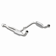 Load image into Gallery viewer, MagnaFlow Exhaust Products 49644 OEM Grade Direct-Fit Catalytic Converter for Select Chevrolet Silverado HD, Chevrolet Silverado HD Classic, Chevrolet Silverado Classic, Chevrolet Silverado HD, GMC Sierra HD, GMC Sierra HD Classic, GMC Sierra Classic,