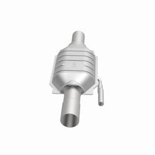 Load image into Gallery viewer, MagnaFlow Exhaust Products 95220 HM Grade Direct-Fit Catalytic Converter for Select Dodge Ram 2500, Dodge Ram