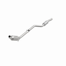 Load image into Gallery viewer, MagnaFlow Exhaust Products 5561919 California CARB Direct-Fit Catalytic Converter for Select Mercedes-Benz C300, Mercedes-Benz C350, Mercedes-Benz E350