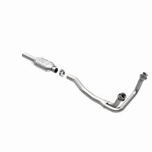 Load image into Gallery viewer, MagnaFlow Exhaust Products 93314 Standard Grade Direct-Fit Catalytic Converter for Select Ford E-150 Econoline, Ford E-150 Econoline Club Wagon, Ford E-250 Econoline