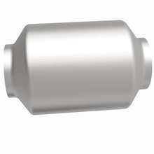Load image into Gallery viewer, MagnaFlow Exhaust Products 441125 California CARB Universal Catalytic Converter for Select Ford Crown Victoria, Ford Mustang, Lincoln Continental, Lincoln Mark VIII, Mercury Grand Marquis