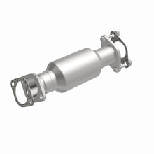 Load image into Gallery viewer, MagnaFlow Exhaust Products 52644 OEM Grade Direct-Fit Catalytic Converter for Select Hyundai Santa Fe, Kia Sorento