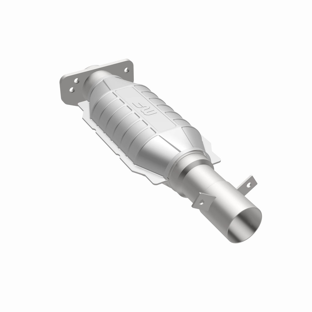 MagnaFlow Exhaust Products 93486 Standard Grade Direct-Fit Catalytic Converter for Select Chevrolet S10, Chevrolet S10 Blazer, GMC Jimmy, GMC S15, GMC S15 Jimmy, GMC Sonoma, GMC Syclone, GMC Typhoon, Oldsmobile Bravada