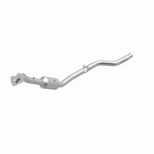 Load image into Gallery viewer, MagnaFlow Exhaust Products 6561141 California CARB Direct-Fit Catalytic Converter for Select Chrysler 300, Dodge Challenger, Dodge Charger