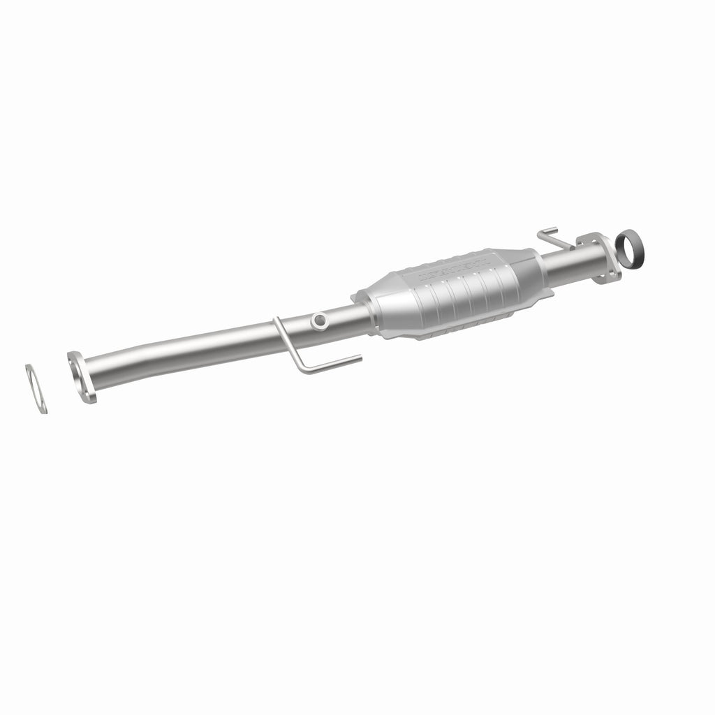 MagnaFlow Exhaust Products 22626 HM Grade Direct-Fit Catalytic Converter for Select Chevrolet Tracker, Geo Tracker, Suzuki Sidekick, Suzuki X-90