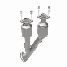 Load image into Gallery viewer, MagnaFlow Exhaust Products 444465 California CARB Direct-Fit Catalytic Converter for Select Jeep Cherokee