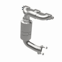 Load image into Gallery viewer, MagnaFlow Exhaust Products 51394 OEM Grade Manifold Catalytic Converter for Select Chrysler Pacifica, Chrysler Sebring, Chrysler Town &amp; Country, Dodge Avenger, Dodge Grand Caravan, Dodge Journey, Volkswagen Routan