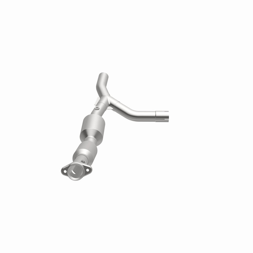 MagnaFlow Exhaust Products 5582310 California CARB Direct-Fit Catalytic Converter for Select Ford E-150, Ford E-250
