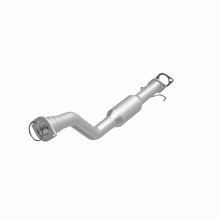 Load image into Gallery viewer, MagnaFlow Exhaust Products 51396 OEM Grade Direct-Fit Catalytic Converter for Select Buick Regal, Chevrolet Impala, Chevrolet Monte Carlo, Oldsmobile Intrigue, Pontiac Grand Prix
