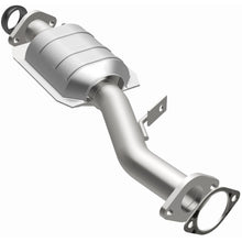 Load image into Gallery viewer, MagnaFlow Exhaust Products 51113 OEM Grade Direct-Fit Catalytic Converter for Select Subaru Forester, Subaru Impreza, Subaru Legacy