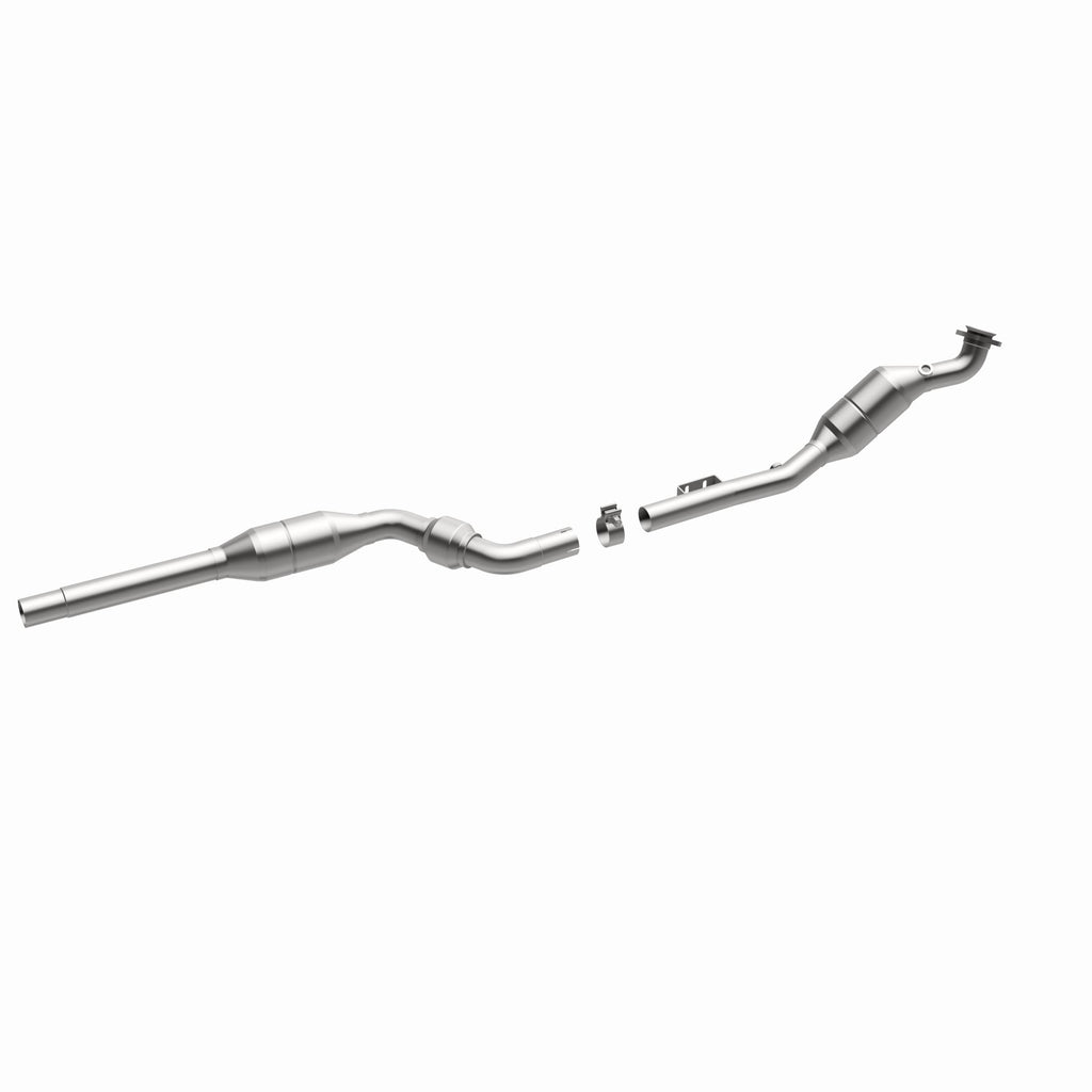 MagnaFlow Exhaust Products 51823 OEM Grade Direct-Fit Catalytic Converter for Select Mercedes-Benz E320