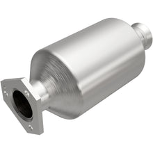 Load image into Gallery viewer, MagnaFlow Exhaust Products 3391916 California CARB Direct-Fit Catalytic Converter for Select Volkswagen Vanagon