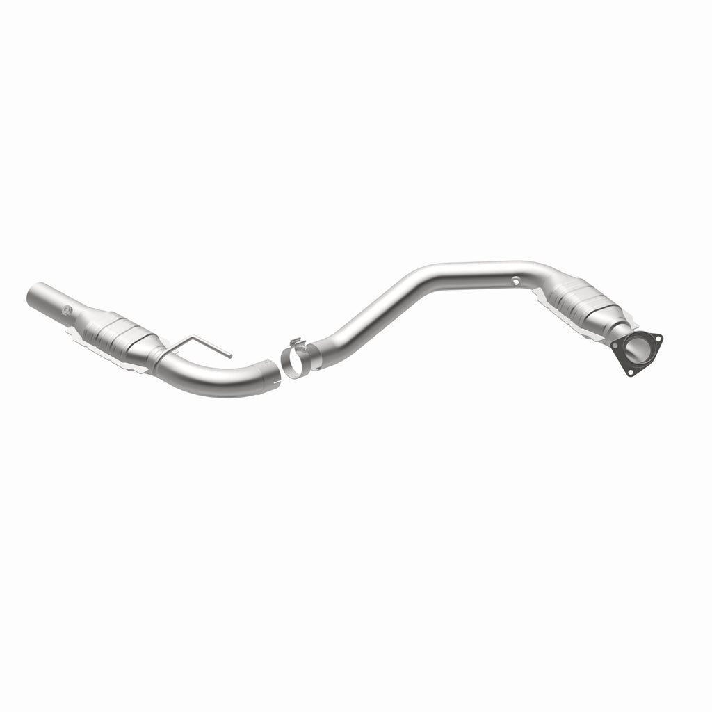 MagnaFlow Exhaust Products 51524 OEM Grade Direct-Fit Catalytic Converter for Select Chevrolet Express 2500, Chevrolet Express 3500, GMC Savana 2500, GMC Savana