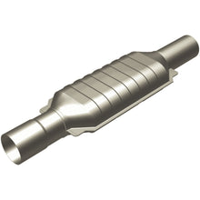 Load image into Gallery viewer, MagnaFlow Exhaust Products 3391473 California CARB Direct-Fit Catalytic Converter for Select Chevrolet C1500, Chevrolet C2500, Chevrolet C2500 Suburban, Chevrolet C3500, Chevrolet K2500, Chevrolet K2500 Suburban, Chevrolet K3500, Chevrolet R2500