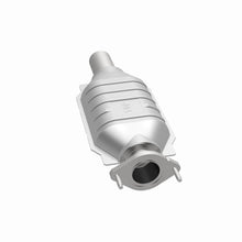 Load image into Gallery viewer, MagnaFlow Exhaust Products 25206 HM Grade Direct-Fit Catalytic Converter for Select Ford Fusion, Lincoln Zephyr, Mercury Milan