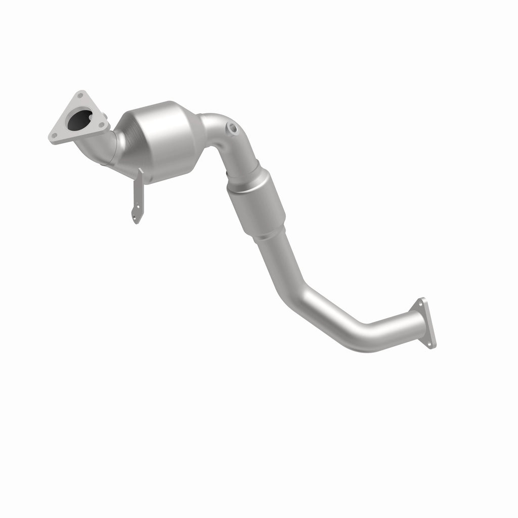 MagnaFlow Exhaust Products 51947 OEM Grade Direct-Fit Catalytic Converter for Select Audi Q7, Volkswagen Touareg